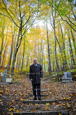 Gdansk. Cmentarz Srebrzysko. Zywa lekcja historii,...