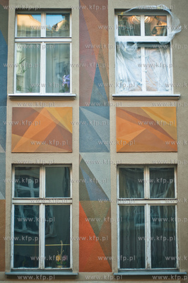 Gdansk. Odremontowane, nowo pomalowane kamieniczki...