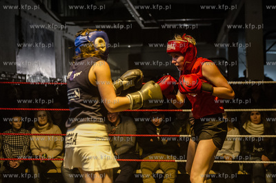 Klub bokserski Ring3city na terenie stoczni gdanskiej....