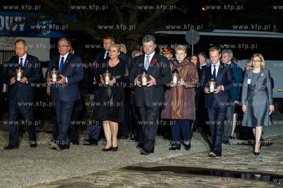 Gdansk. Plac Solidarnosci. Obchody 70. rocznicy zakonczenia...