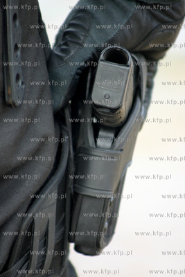 Ekipa filmowa serialu Kryminalni realizuje na plazy...