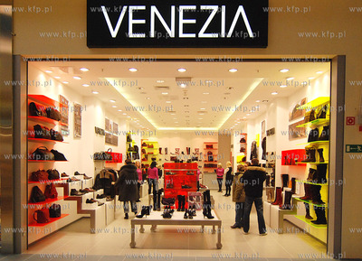 Hipermarket Port Rumia - Centrum Handlowe AUCHAN przy...