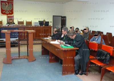 Przed slupskim Sadem Okregowym zakonczyla sie sprawa...