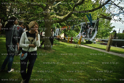 Dzielnica - stolica - Streetwaves. Akcja miejska wyprowadzajaca...