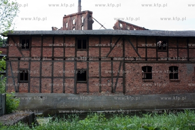 Starogard Gdanski. Zgliszcza zabytkowego mlyna po pozarze....