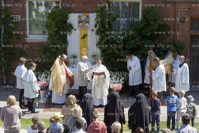 Procejsa Bozego Ciala w Gdansku - Sw. Wojciechu.
04.06.2015
Fot....