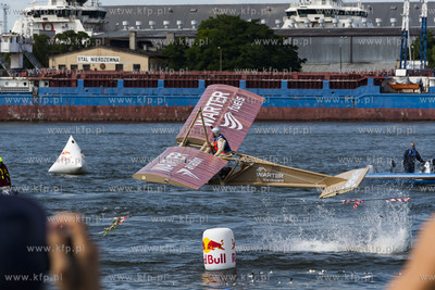 Red Bull Konkurs Lotów w Gdyni. Nz. drużyna pozakonkursowa...