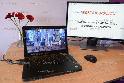 Transmisja mszy św. na żywo bez uczestnictwa wiernych...