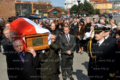 Pomorze zegna Macieja Plazynskiego, ktory zginal tragicznie...