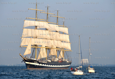 Wielka parada zaglowcow po Zatoce Gdanskiej na zakonczenie...