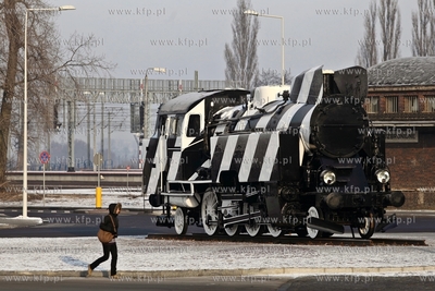 Tczew. Czarno - biala lokomotywa Republiki.
14.12.2012
fot....