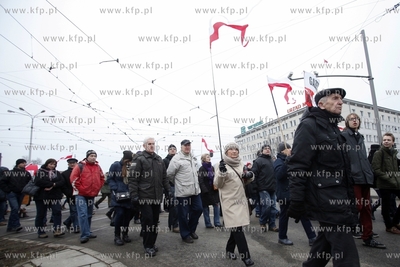 Dzien Pamieci Zolnierzy Wykletych. Nz. Przemarsz ulicami...