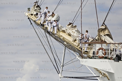 Powrót żaglowca Dar Młodzieży z ostatniej, tegorocznej,...