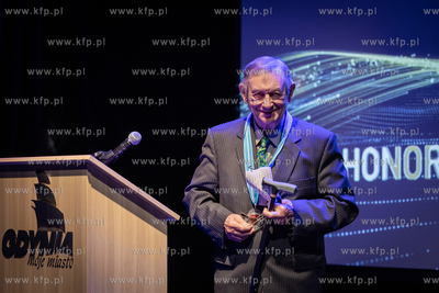 Gdynia. Konsulat Kultury. prof. Norman Davies otrzymał...