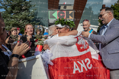 Kwidzyn. Zakonczenie biegu Karoliny Napiórkowskiej...