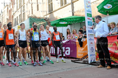 Gdansk. Dlugi Targ. Jarmark Dominikanski. 18 Bieg Dominika....