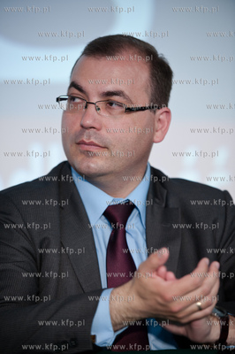 Gdansk. Sala BHP Stoczni Gdanskiej. Otwarte spotkania...