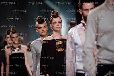 Centrum Stocznia Gdansk. Gala Amber Look Trends & Styles...