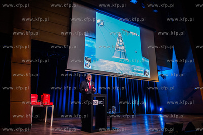 Gdansk. Europejskie Centrum Solidarnosci. Spotkanie...