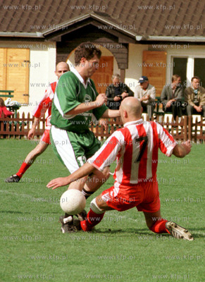 Mecz Konserwatysci-liberalowie w Sopocie. W zielonych...