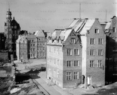 Gdansk, ul. Bosmanska, dalej Mydlarska i odbudowane...