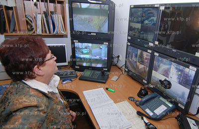 Monitoring w Rumi. W Komisariacie Policji w Rumi zainstalowano...