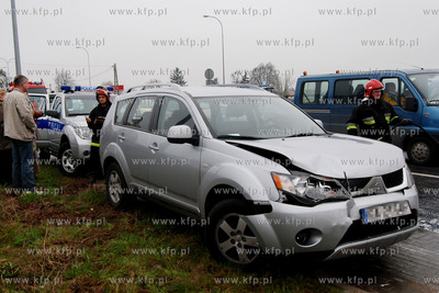 Rumia. Droga Krajowa nr 6. Ok. godz. 8. rano na wysokosci...