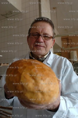 Miastko woj. pomorskie. Nz Jan Wolff - piekarz z 46...