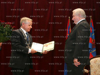 Wizyta Lecha Walesy w Szczecinie, gdzie podczas uroczystej...