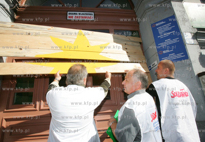 Szczecin. Kilka tysiecy zwiazkowcow z calej Polski...