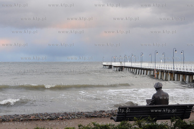 Gdynia. Orlowo. Sztorm na Zatoce Gdanskiej. Nz. Na...