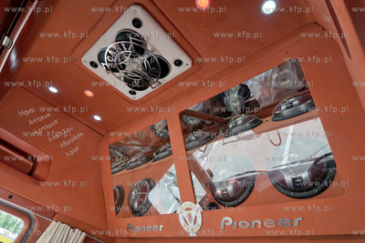 Promem linii FINNLINES przyplynely do gdynskiego portu...