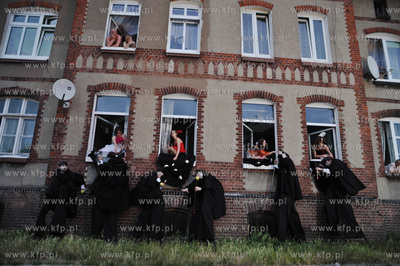 FETA XIV Miedzynarodowy Festiwal Teatrow Plenerowych...