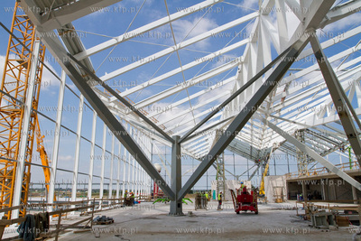 Budowa nowego terminala pasazerskiego T2 na Gdanskim...