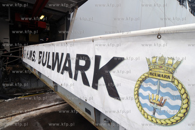 Wspolne cwiczenia okretow i lotnictwa Marynarki Wojennej...