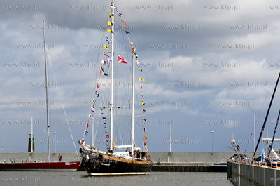 Powrot harcerskiego jachtu Zjawa IV z ostatniego etapu...