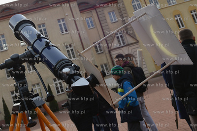 Happening astronomiczny w Akademii Marynarki Wojennej...