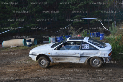 ZYWE TRUPY GRASOWAŁY W KOLIBKACH. Kolejna 14. juz...