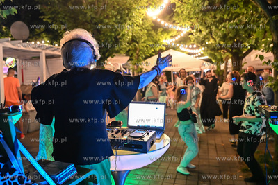 Kawiarnia Koło Molo na Skwerze Kuracyjnym w Sopocie....