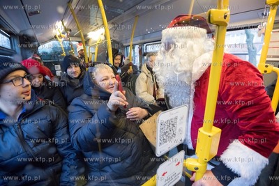 Mikołajkowy przejazd autobusem linii 124 GAiT w Gdańsku....