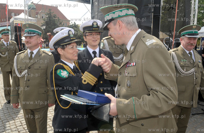 Centralne uroczystosci 20 lecia Strazy Granicznej na...