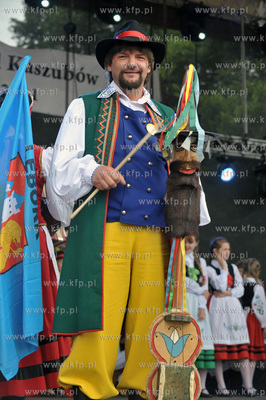 XIII Swiatowy Zjazd Kaszubow w Leborku.  Czlonek kapeli...