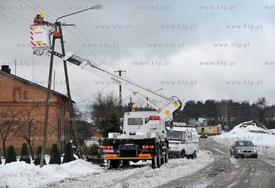 Pikarnia na Kaszubach miedzy Borowem i Mezowem. Naprawa...