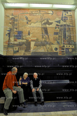 Wernisaz wystawy fotografii Mlode Dusze autorstwa Magdaleny...