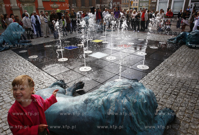 Gdansk. Uroczyste uruchomienie Fontanny Czterech Kwartalow,...