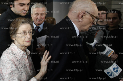 Uniwersytet Gdanski. Wydzial Prawa i Administracji....