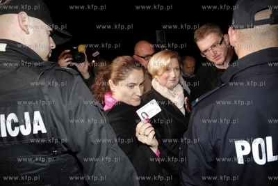 Cmentarz Srebrzysko w Gdansku. Ekshumacja zwlok Anny...