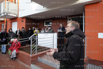 Uroczystosc przekazania kluczy nowym mieszkancom kamienic...