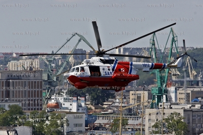 Gdynia. Swieto Morza. Pokaz dzialan antyterrorystycznych...