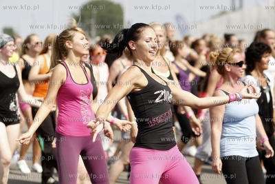 Gdansk.PGE Arena. Maraton Zumby, proba pobicia rekordu...